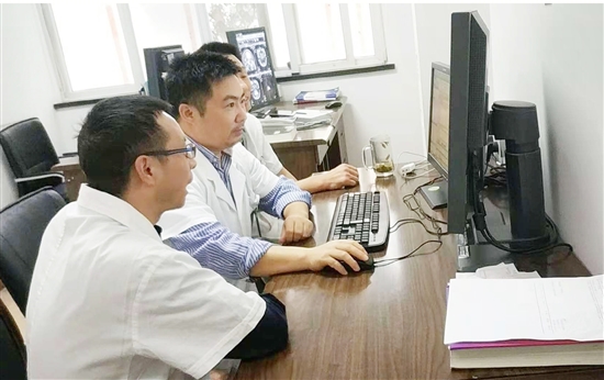 专家网上坐堂 医疗资源共享