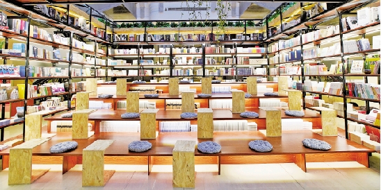 理想与现实的化学反应看看化学系高材生打造的书店是怎样的