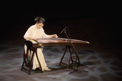 九大流派一朝闻乐清青年古筝演奏家赵墨佳在沪奏响传统名曲