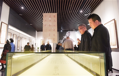 īʮ   áһʦͬ鷨չĻ